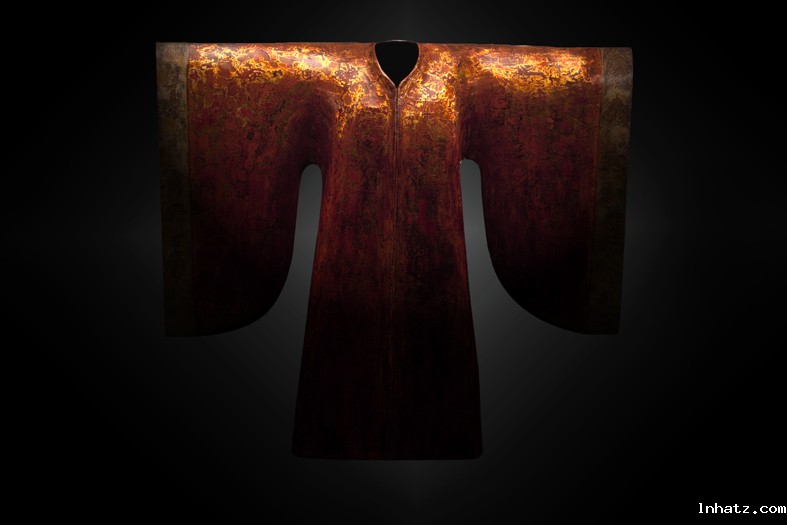 俞峥 脱胎漆器《汉魂》（大漆、麻布、铜粉）.jpg