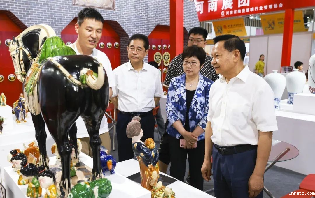 taptap登陆入口会长张崇和一行调研第三届